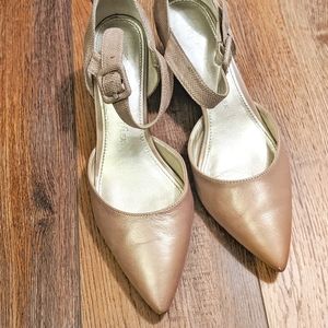 Anne Klein Pumps